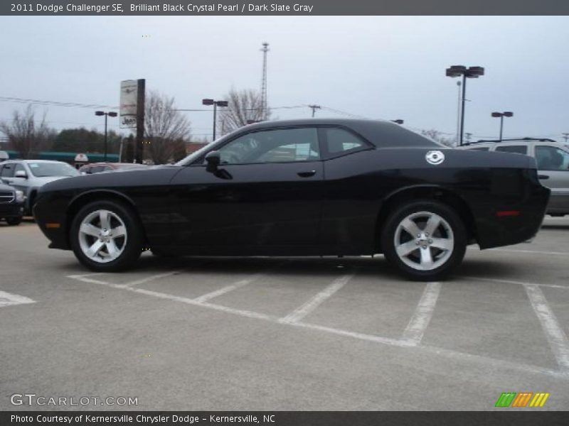  2011 Challenger SE Brilliant Black Crystal Pearl