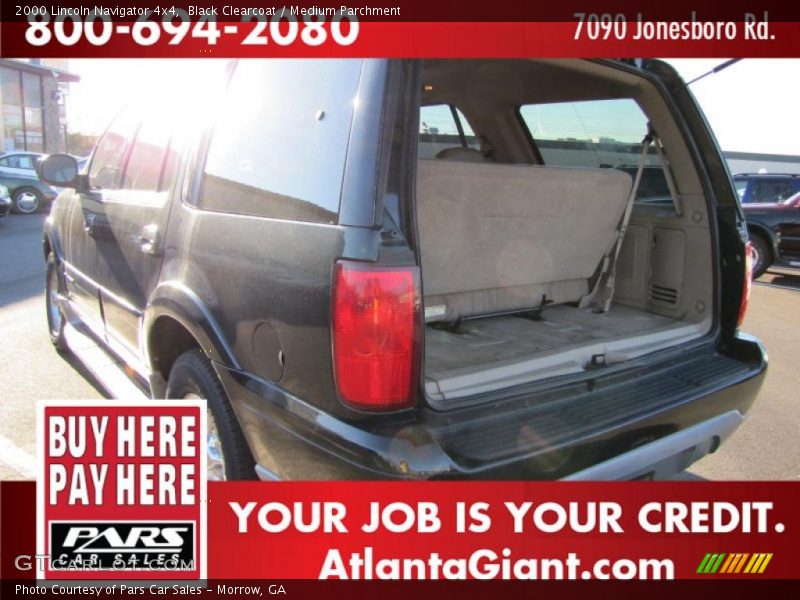 Black Clearcoat / Medium Parchment 2000 Lincoln Navigator 4x4