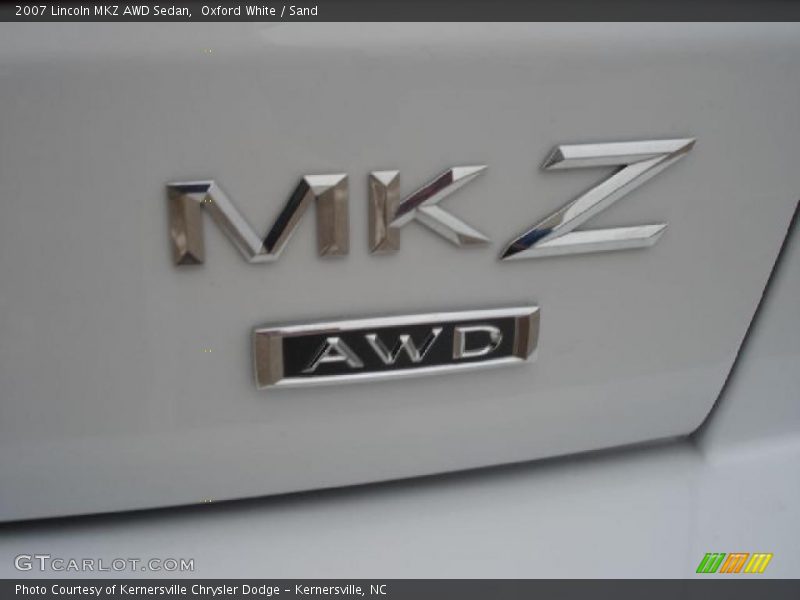 Oxford White / Sand 2007 Lincoln MKZ AWD Sedan