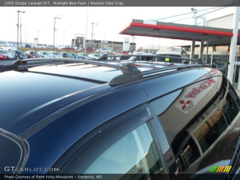 Midnight Blue Pearl / Medium Slate Gray 2005 Dodge Caravan SXT
