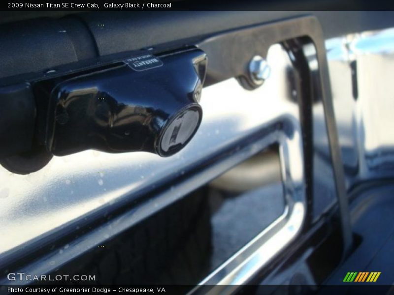 Galaxy Black / Charcoal 2009 Nissan Titan SE Crew Cab