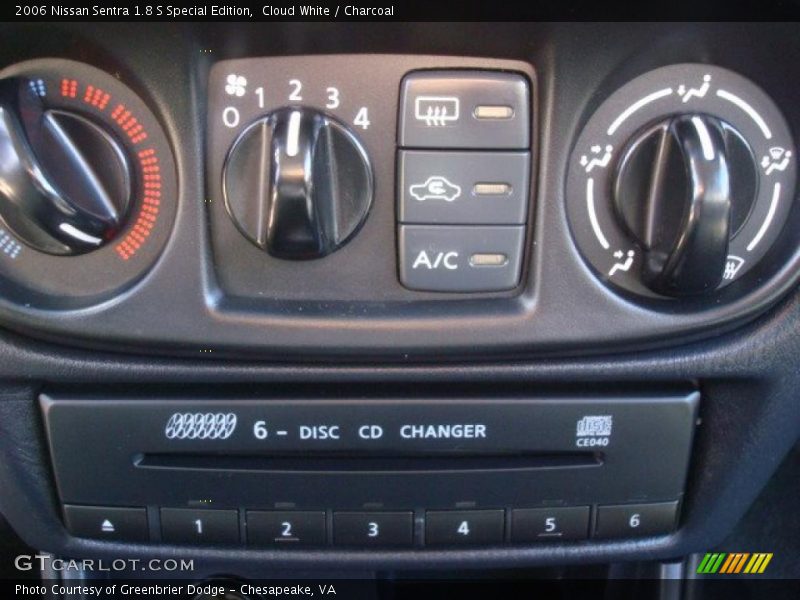 Cloud White / Charcoal 2006 Nissan Sentra 1.8 S Special Edition
