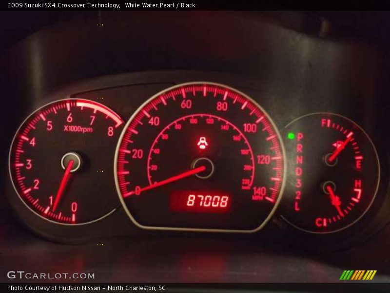White Water Pearl / Black 2009 Suzuki SX4 Crossover Technology