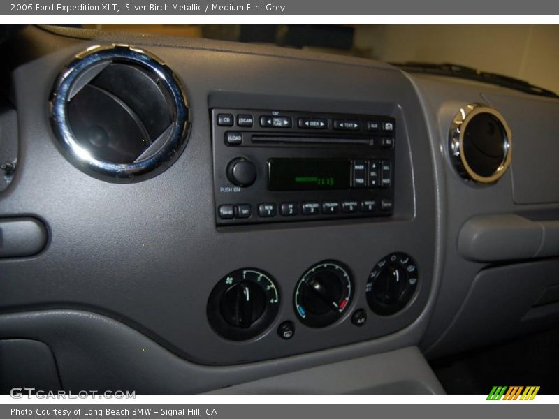 Silver Birch Metallic / Medium Flint Grey 2006 Ford Expedition XLT