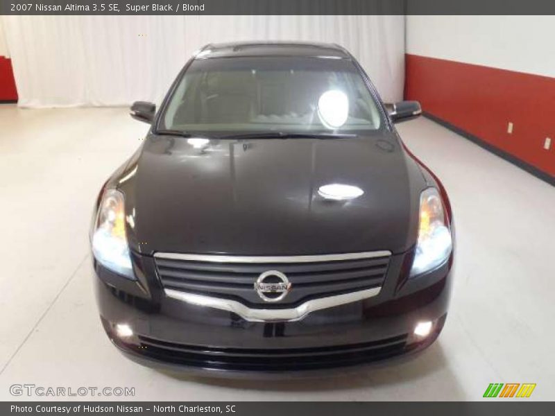 Super Black / Blond 2007 Nissan Altima 3.5 SE