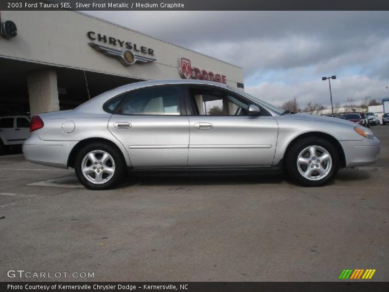 Silver Frost Metallic / Medium Graphite 2003 Ford Taurus SES