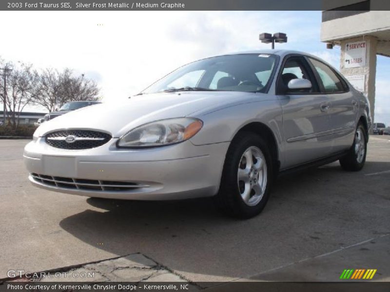 Silver Frost Metallic / Medium Graphite 2003 Ford Taurus SES