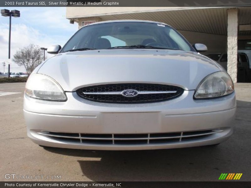 Silver Frost Metallic / Medium Graphite 2003 Ford Taurus SES