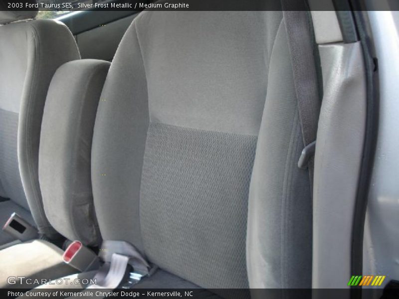 Silver Frost Metallic / Medium Graphite 2003 Ford Taurus SES