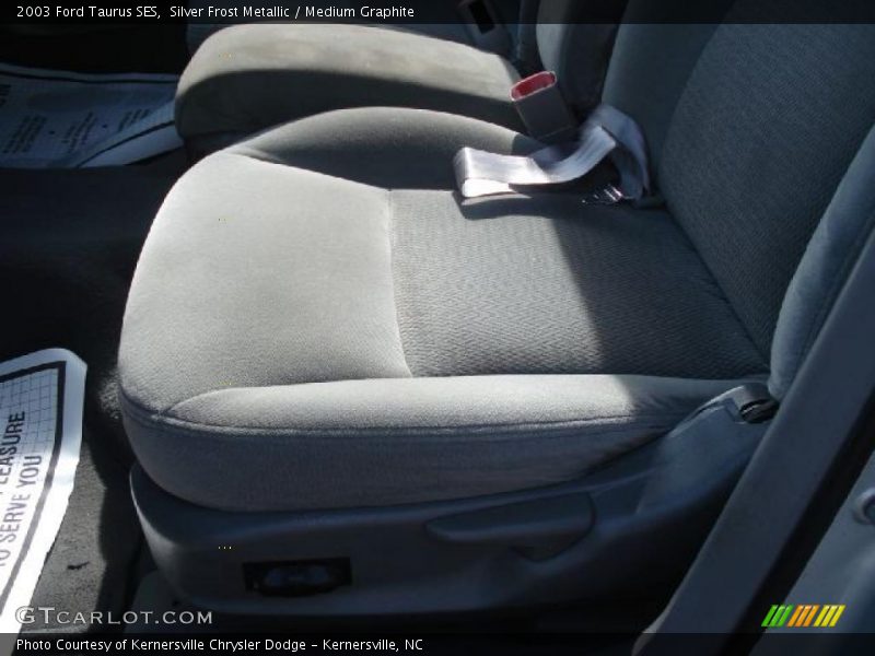 Silver Frost Metallic / Medium Graphite 2003 Ford Taurus SES