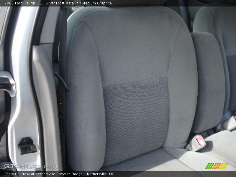 Silver Frost Metallic / Medium Graphite 2003 Ford Taurus SES