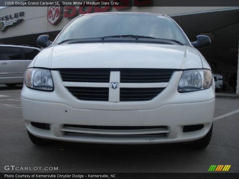 Stone White / Medium Slate Gray 2006 Dodge Grand Caravan SE