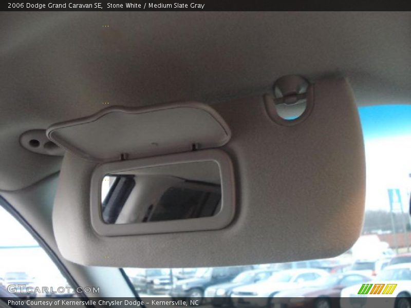 Stone White / Medium Slate Gray 2006 Dodge Grand Caravan SE