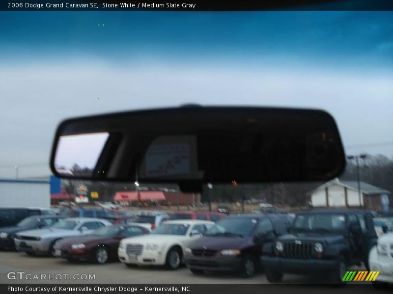 Stone White / Medium Slate Gray 2006 Dodge Grand Caravan SE