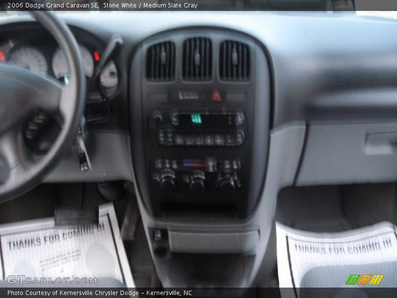 Stone White / Medium Slate Gray 2006 Dodge Grand Caravan SE