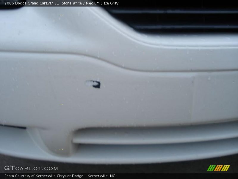 Stone White / Medium Slate Gray 2006 Dodge Grand Caravan SE