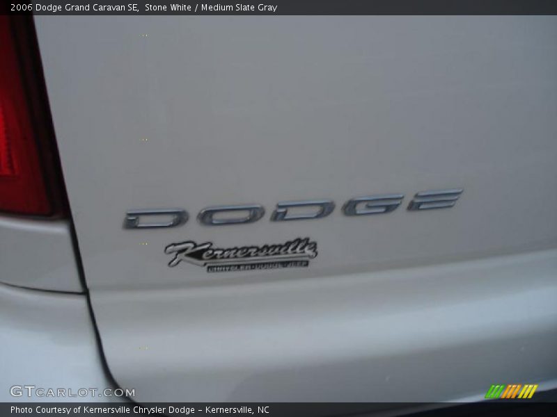 Stone White / Medium Slate Gray 2006 Dodge Grand Caravan SE