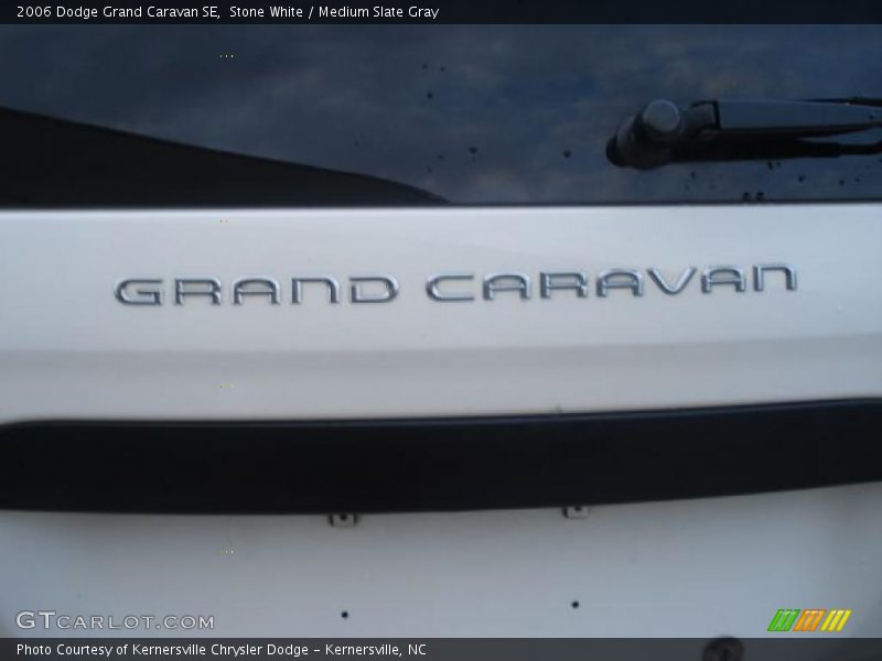 Stone White / Medium Slate Gray 2006 Dodge Grand Caravan SE