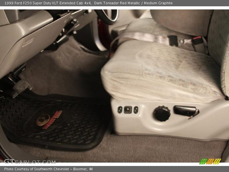 Dark Toreador Red Metallic / Medium Graphite 1999 Ford F250 Super Duty XLT Extended Cab 4x4