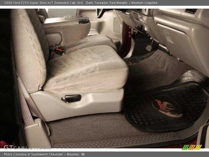 Dark Toreador Red Metallic / Medium Graphite 1999 Ford F250 Super Duty XLT Extended Cab 4x4