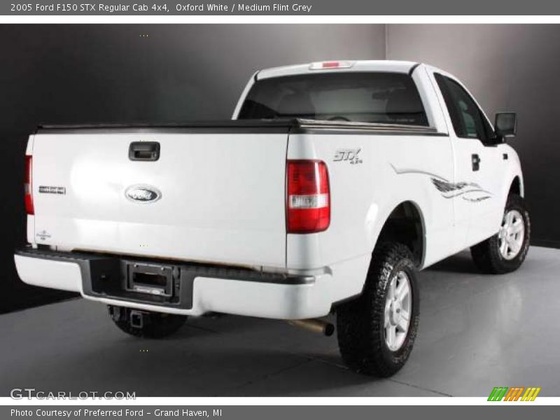  2005 F150 STX Regular Cab 4x4 Oxford White