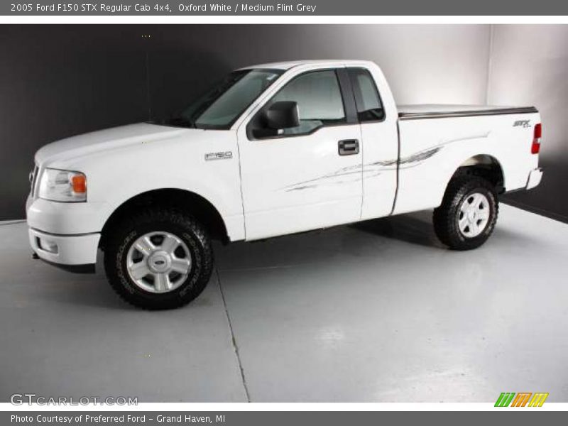  2005 F150 STX Regular Cab 4x4 Oxford White