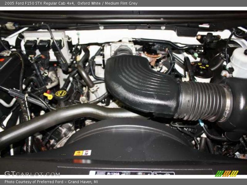  2005 F150 STX Regular Cab 4x4 Engine - 4.6 Liter SOHC 16-Valve Triton V8