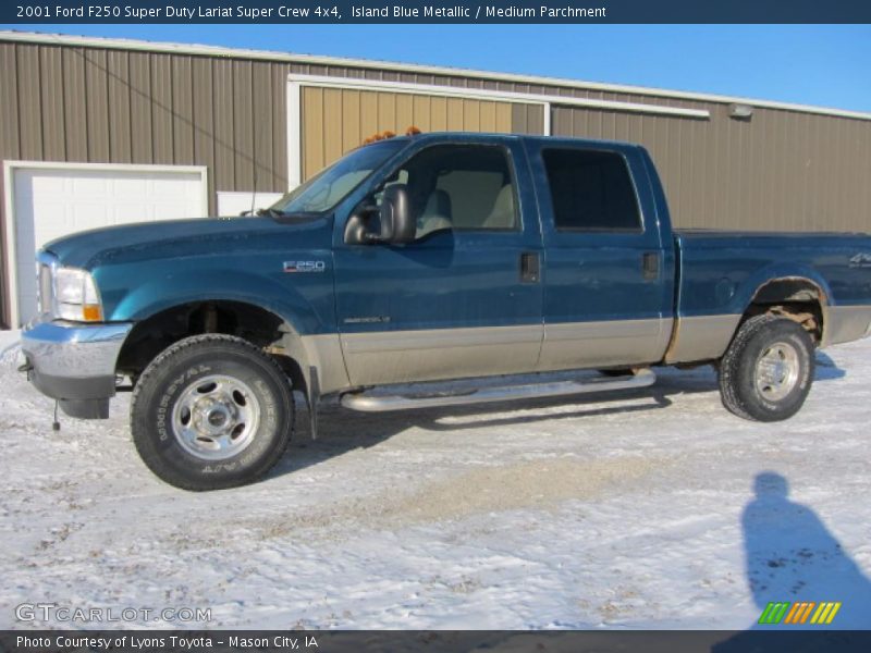 Island Blue Metallic / Medium Parchment 2001 Ford F250 Super Duty Lariat Super Crew 4x4