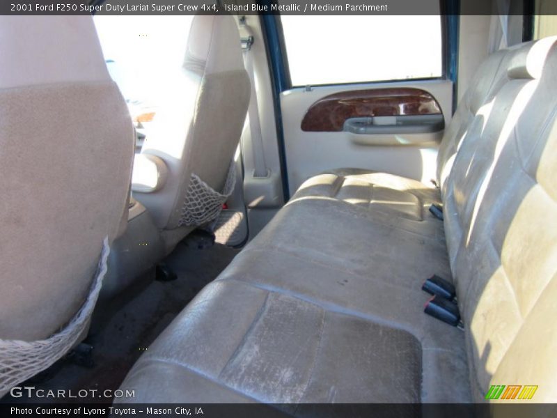 Island Blue Metallic / Medium Parchment 2001 Ford F250 Super Duty Lariat Super Crew 4x4