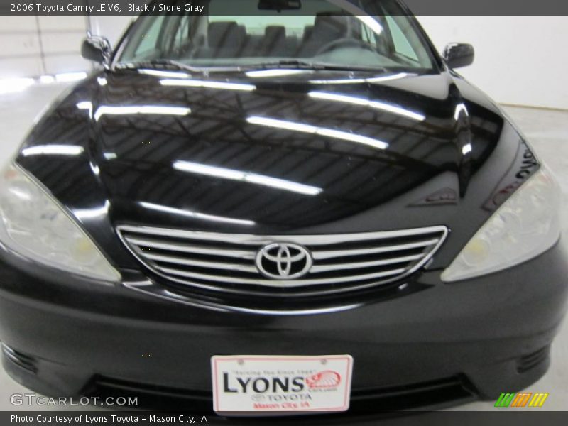 Black / Stone Gray 2006 Toyota Camry LE V6