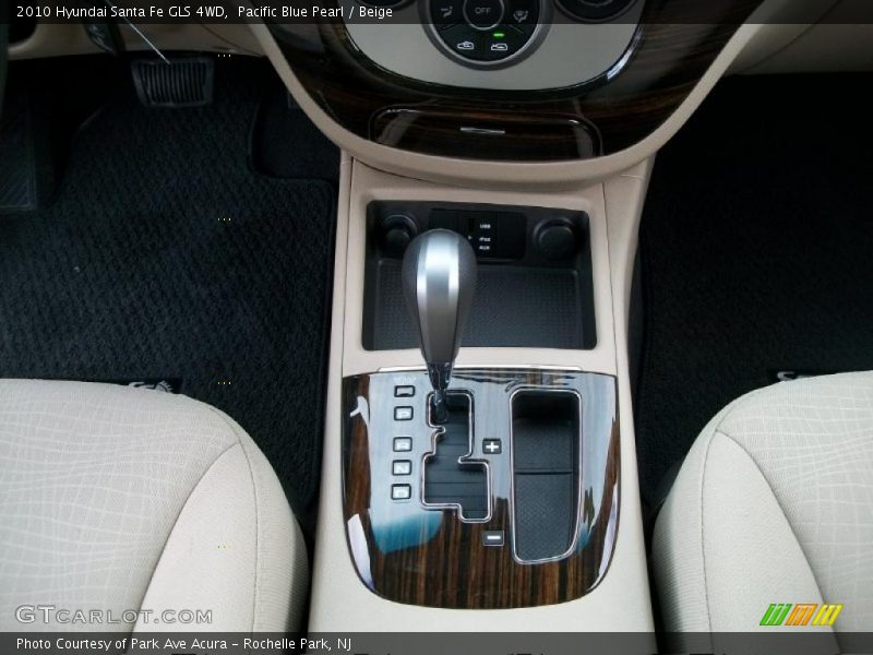 Pacific Blue Pearl / Beige 2010 Hyundai Santa Fe GLS 4WD