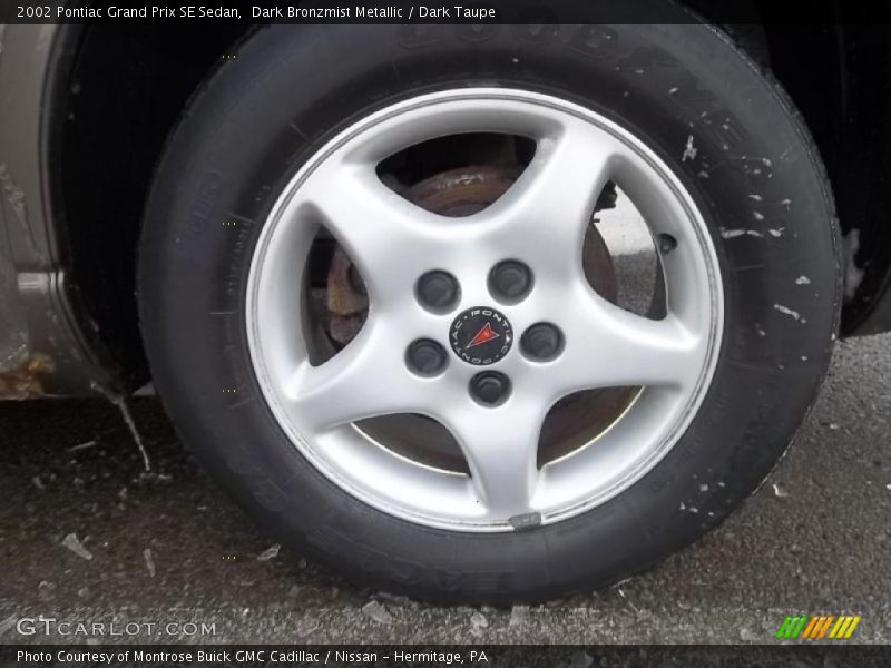 Dark Bronzmist Metallic / Dark Taupe 2002 Pontiac Grand Prix SE Sedan