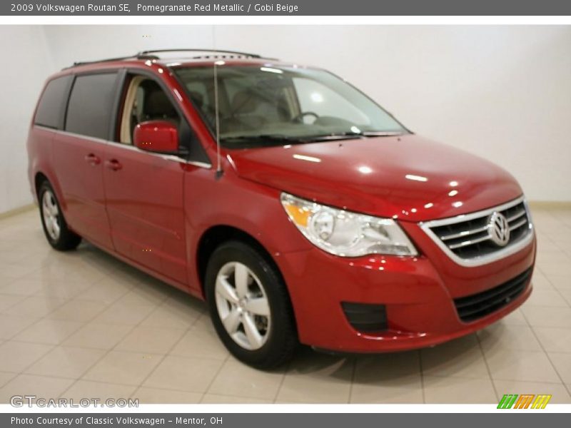 Pomegranate Red Metallic / Gobi Beige 2009 Volkswagen Routan SE