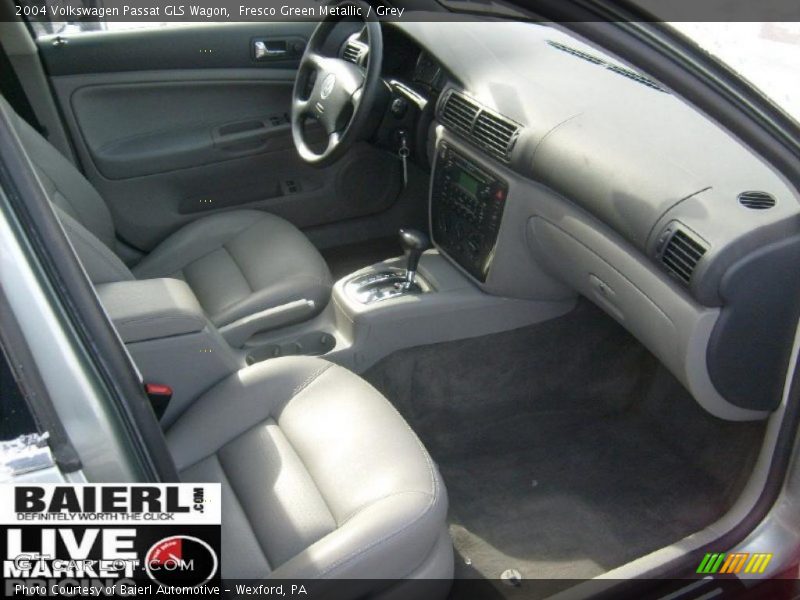 Fresco Green Metallic / Grey 2004 Volkswagen Passat GLS Wagon