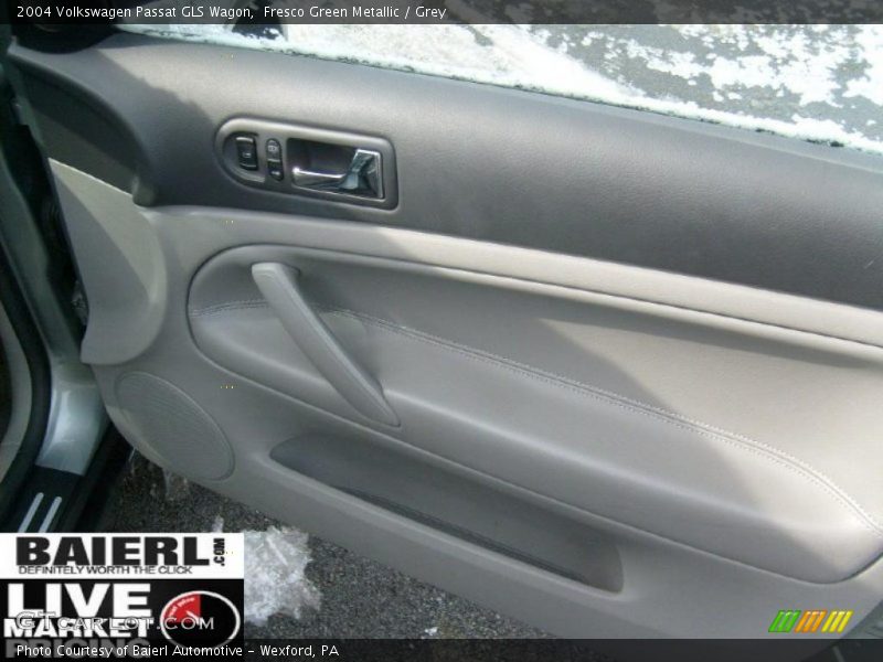 Fresco Green Metallic / Grey 2004 Volkswagen Passat GLS Wagon