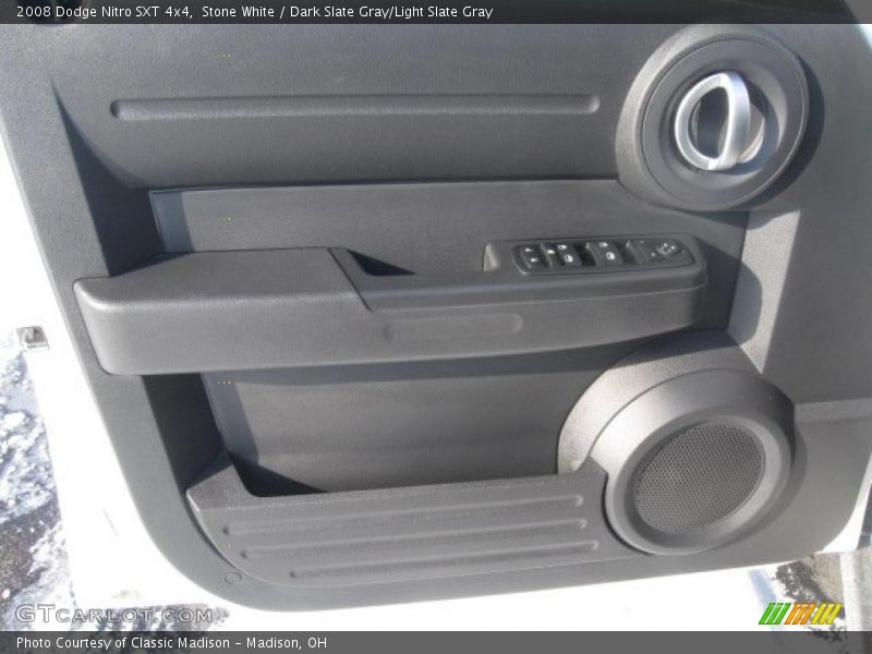 Stone White / Dark Slate Gray/Light Slate Gray 2008 Dodge Nitro SXT 4x4