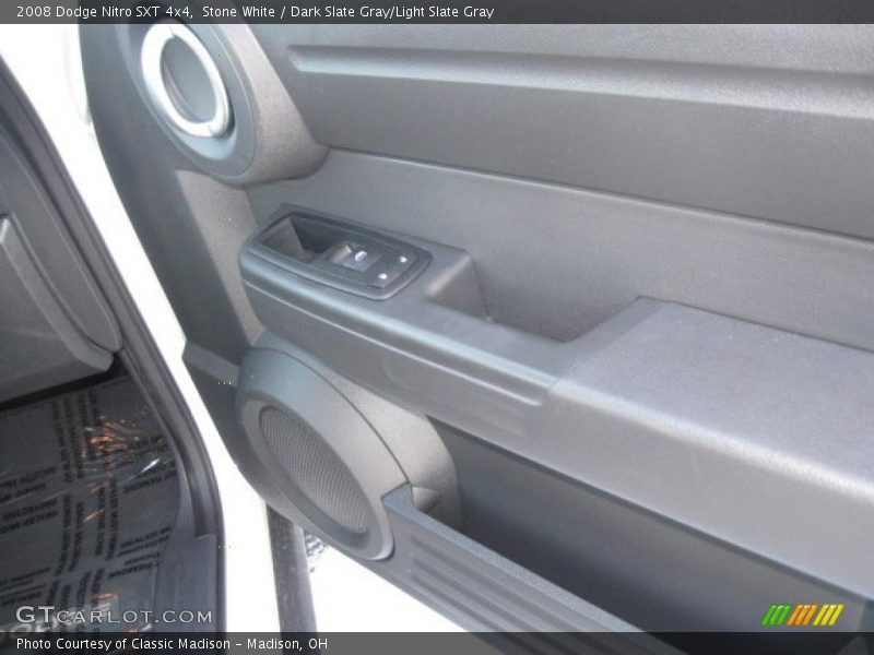 Stone White / Dark Slate Gray/Light Slate Gray 2008 Dodge Nitro SXT 4x4