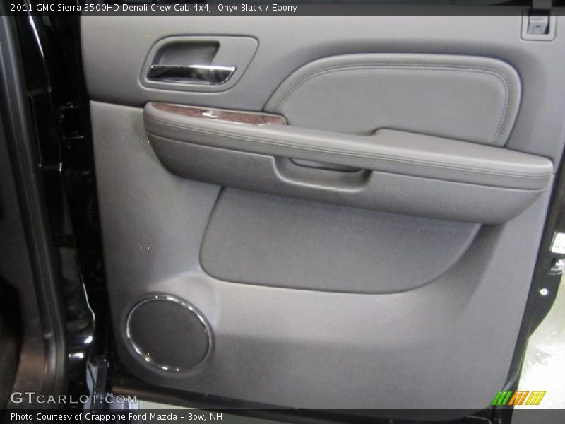 Onyx Black / Ebony 2011 GMC Sierra 3500HD Denali Crew Cab 4x4