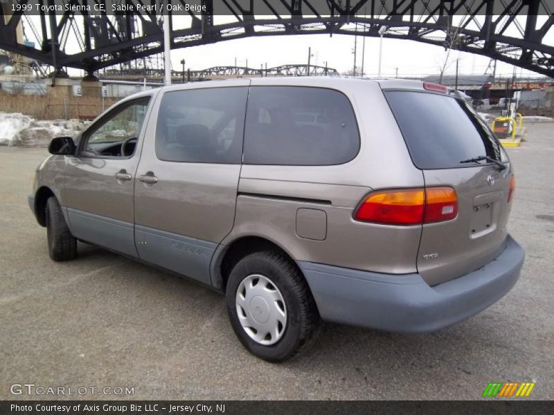 Sable Pearl / Oak Beige 1999 Toyota Sienna CE