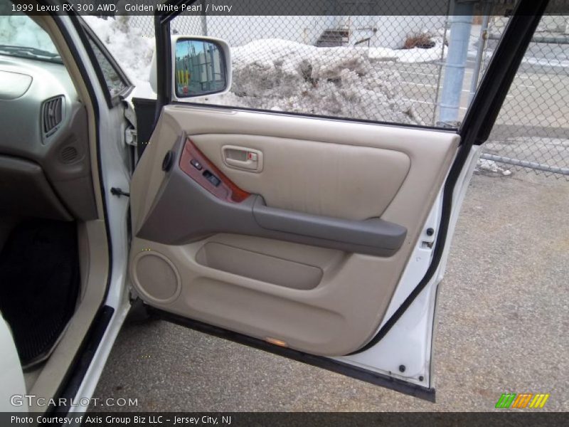 Golden White Pearl / Ivory 1999 Lexus RX 300 AWD