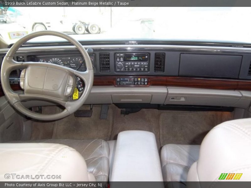 Dashboard of 1999 LeSabre Custom Sedan