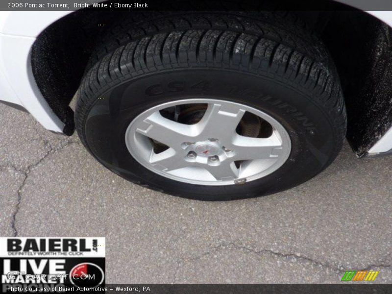 Bright White / Ebony Black 2006 Pontiac Torrent