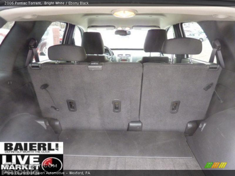 Bright White / Ebony Black 2006 Pontiac Torrent