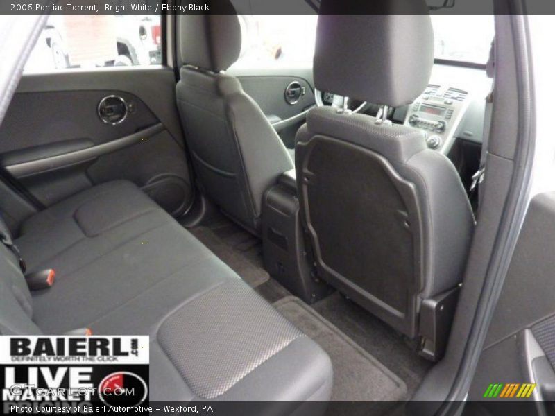 Bright White / Ebony Black 2006 Pontiac Torrent