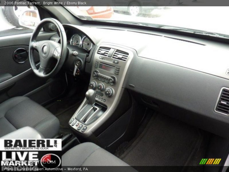 Bright White / Ebony Black 2006 Pontiac Torrent