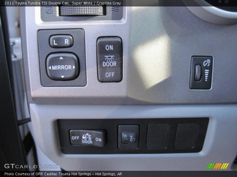 Controls of 2011 Tundra TSS Double Cab