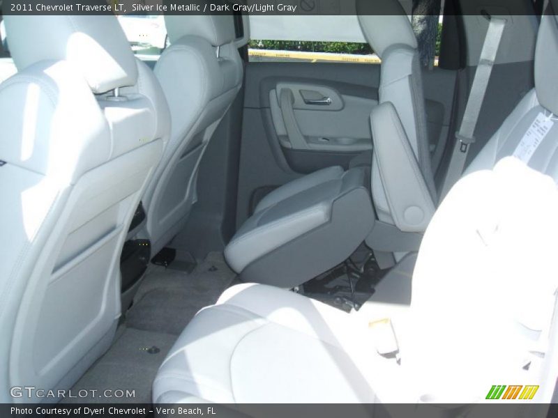 Silver Ice Metallic / Dark Gray/Light Gray 2011 Chevrolet Traverse LT