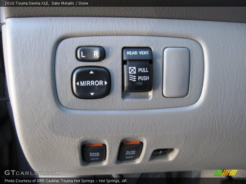Controls of 2010 Sienna XLE