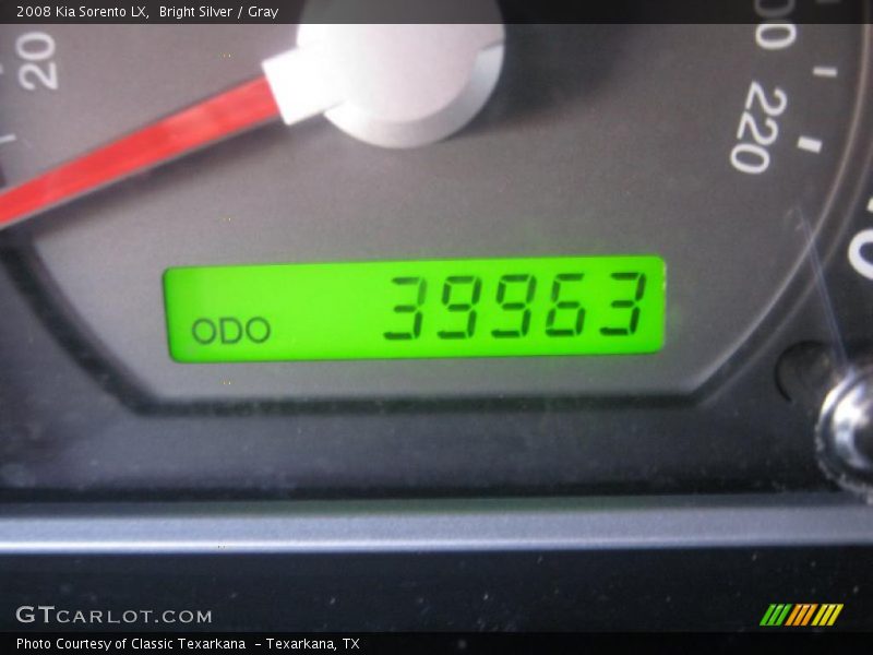 Bright Silver / Gray 2008 Kia Sorento LX