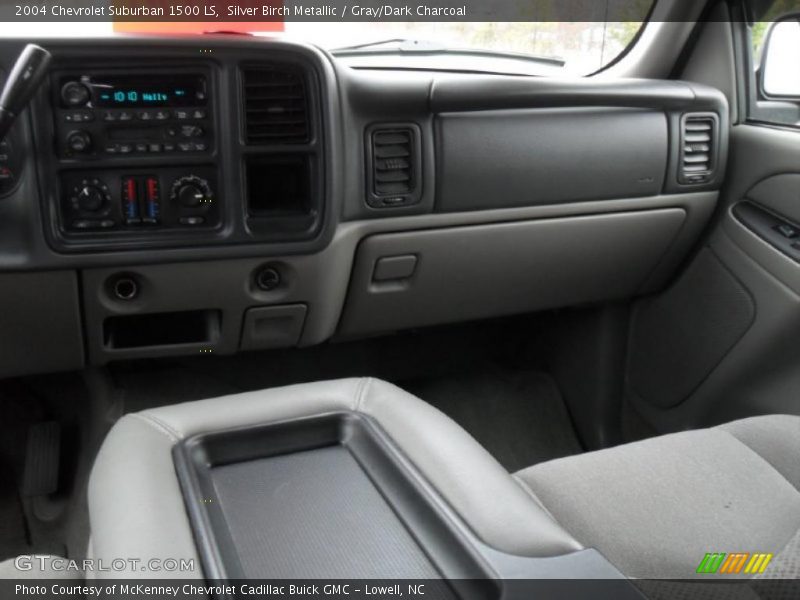 Silver Birch Metallic / Gray/Dark Charcoal 2004 Chevrolet Suburban 1500 LS